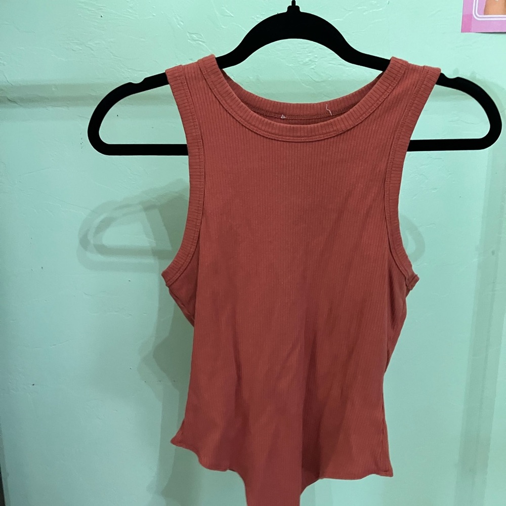 Sleeveless Ribbed Top - Rust